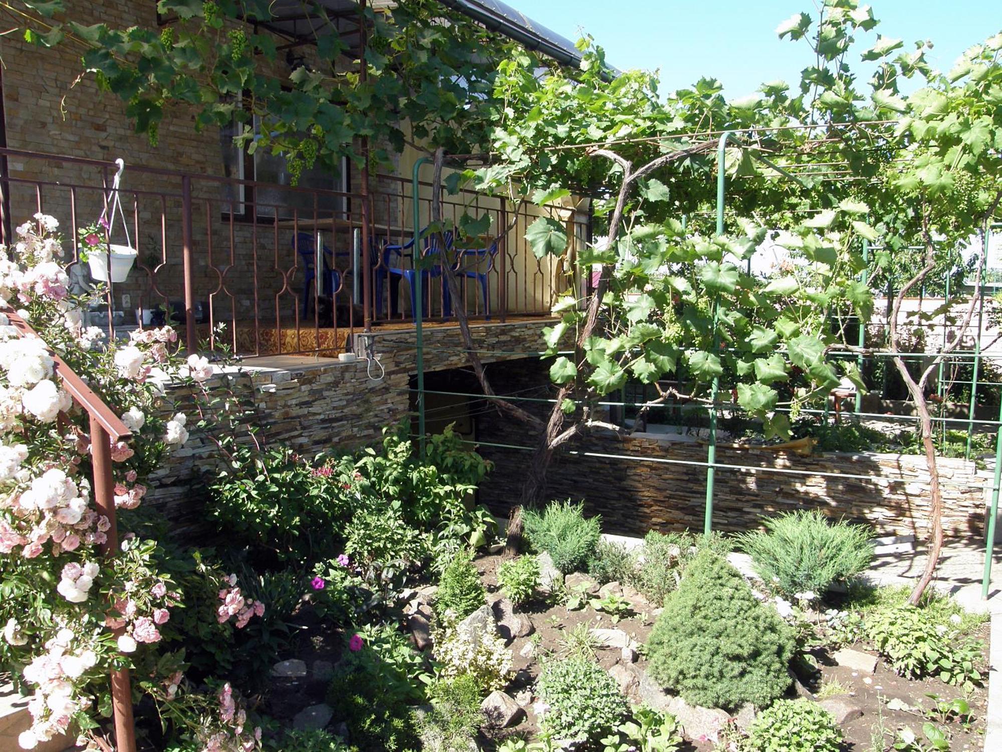 Guest House Kamenny Dom Karolino-Buhaz Εξωτερικό φωτογραφία