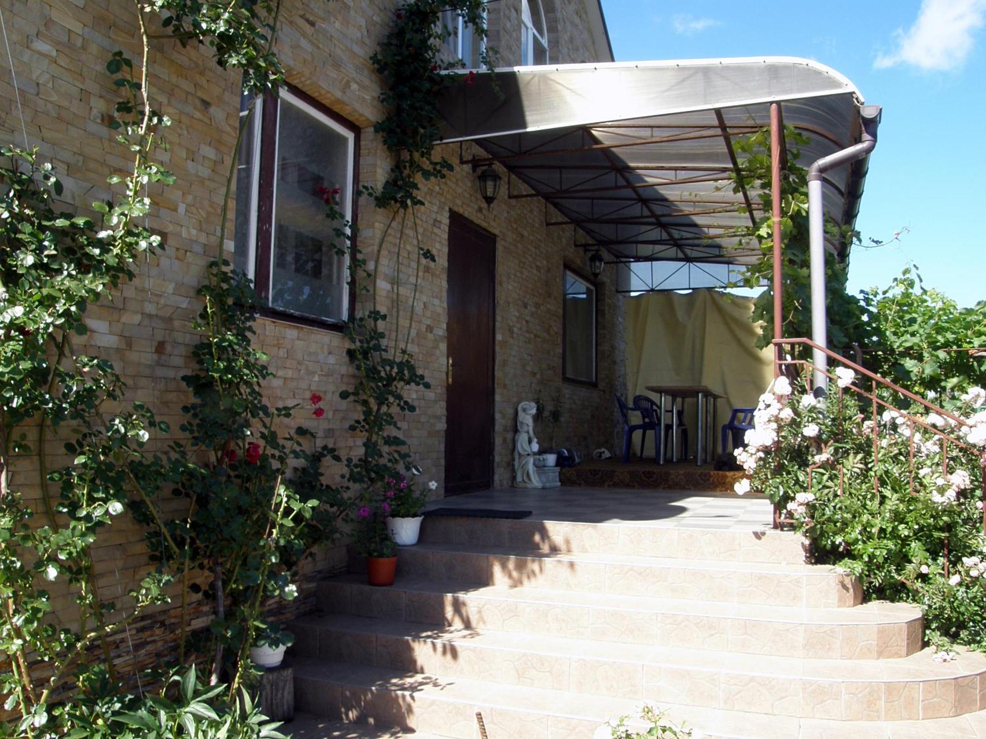 Guest House Kamenny Dom Karolino-Buhaz Εξωτερικό φωτογραφία
